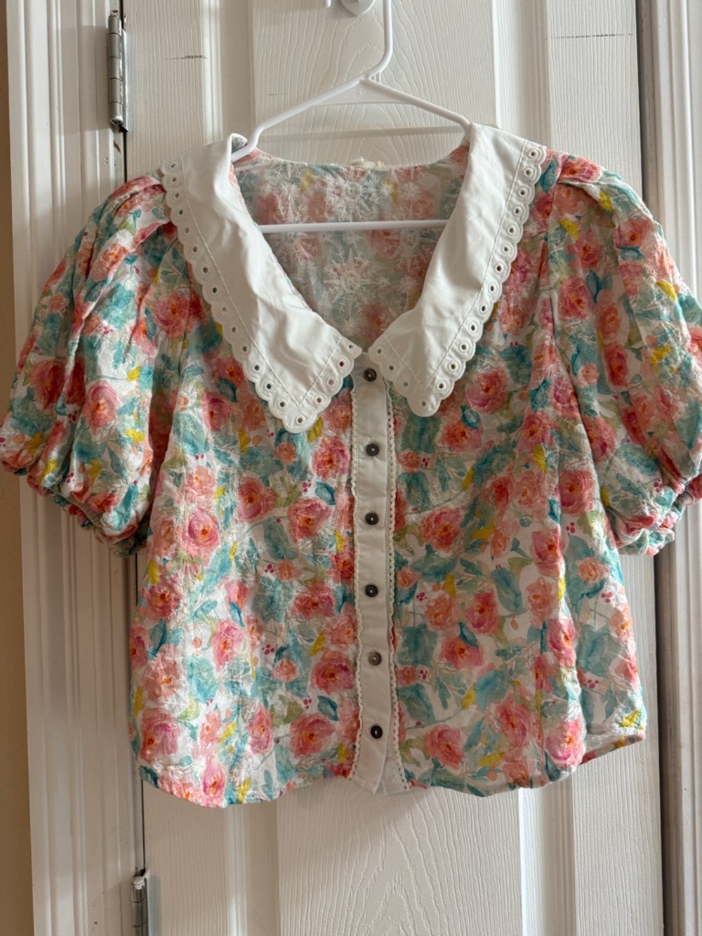 entro Pastel Floral Embroidered Crop Top in Pink, Aqua, Yellow